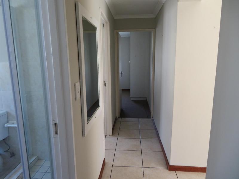 To Let 3 Bedroom Property for Rent in Eikenbosch Western Cape